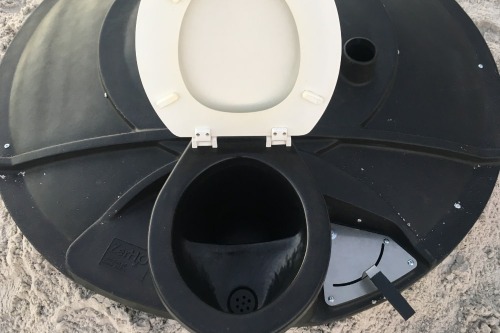 Gallery Zerho Waterless Toilet 1